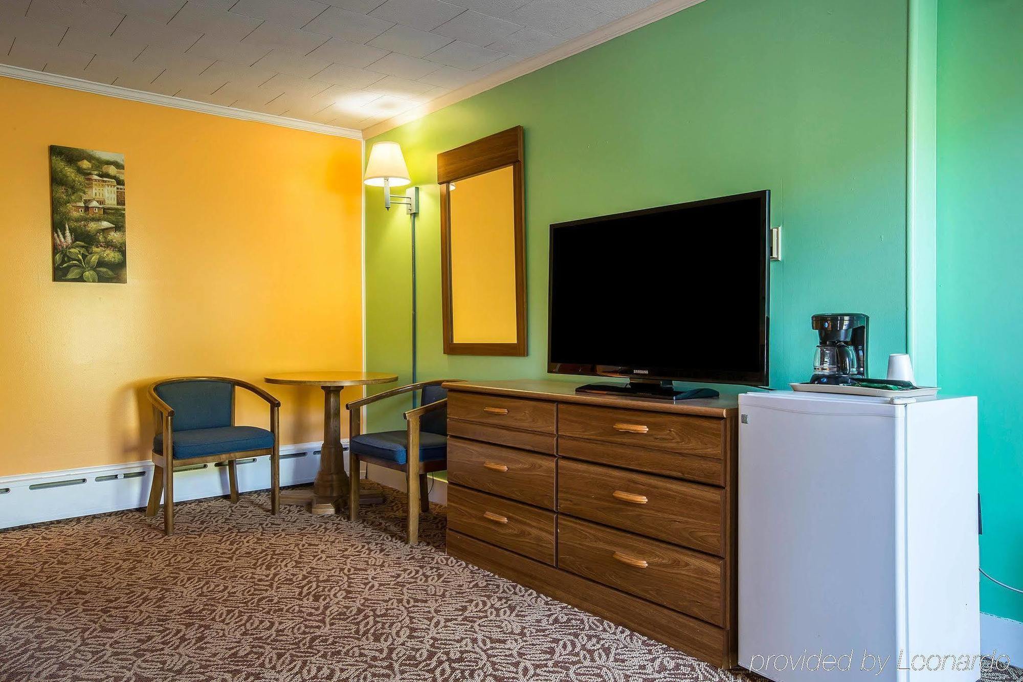 Rodeway Inn Lincoln I-93 Esterno foto